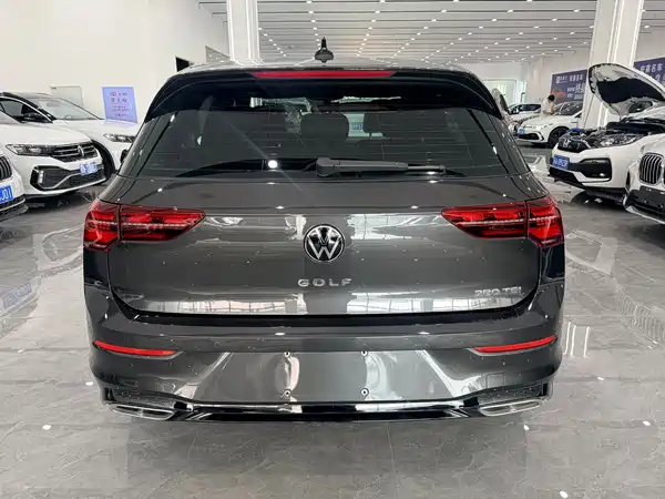 Volkswagen Golf 2022