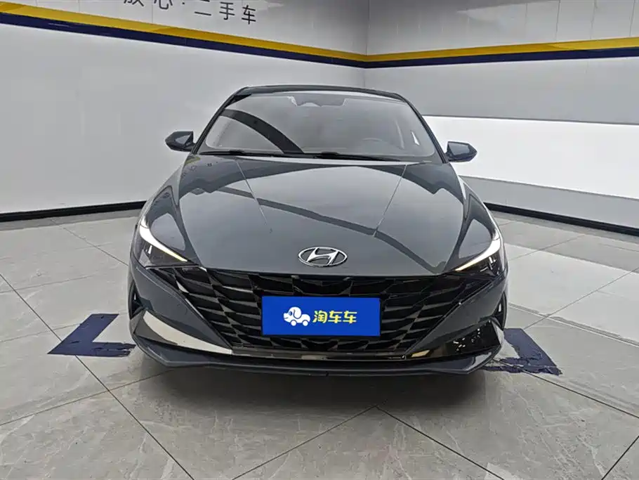 Hyundai Elantra 2021 — фото 2