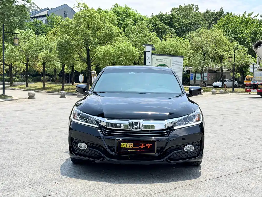 Honda Accord 2018 — фото 2