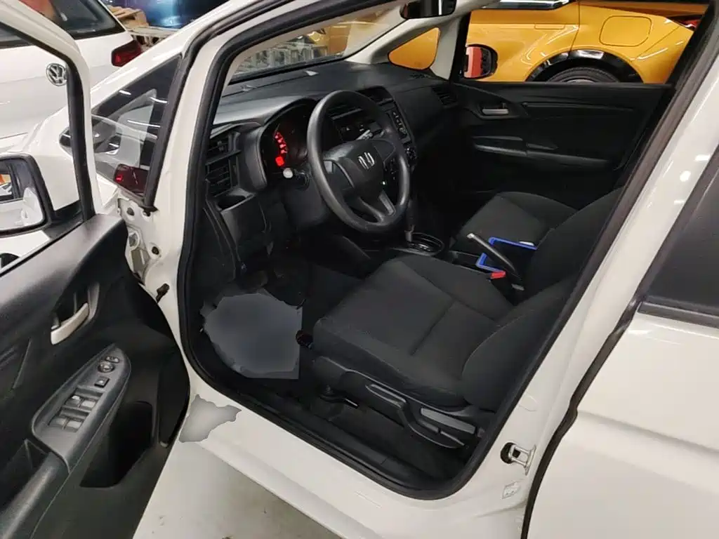 Honda Fit 2018 — фото 16