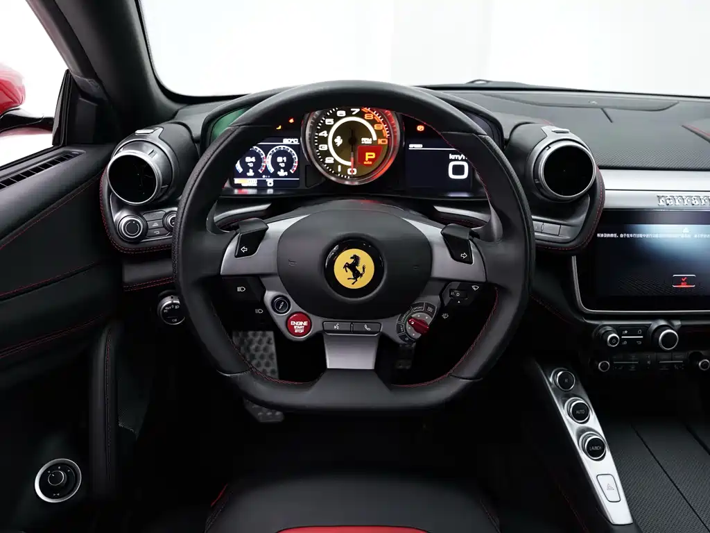 Ferrari GTC4Lusso 2019 — фото 10