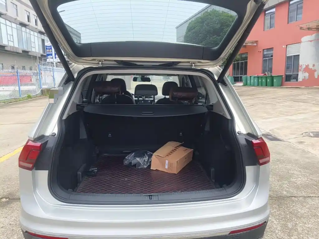 Volkswagen Tiguan L 2020 — фото 19