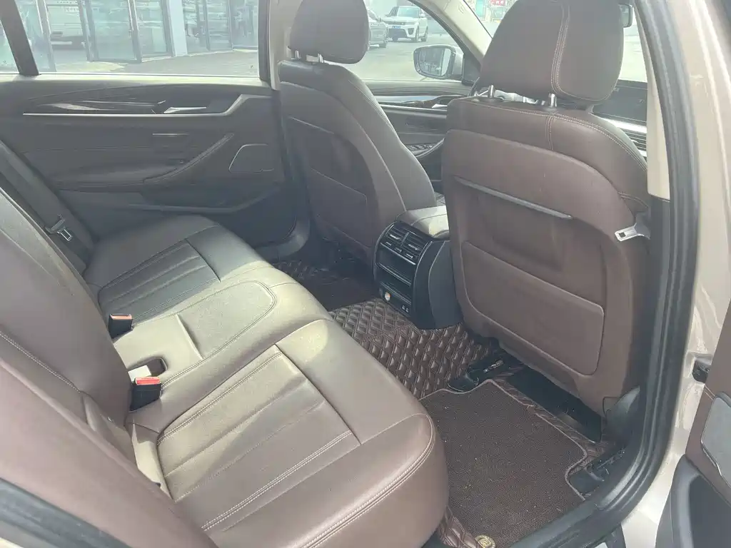 BMW 5 Series 2020
