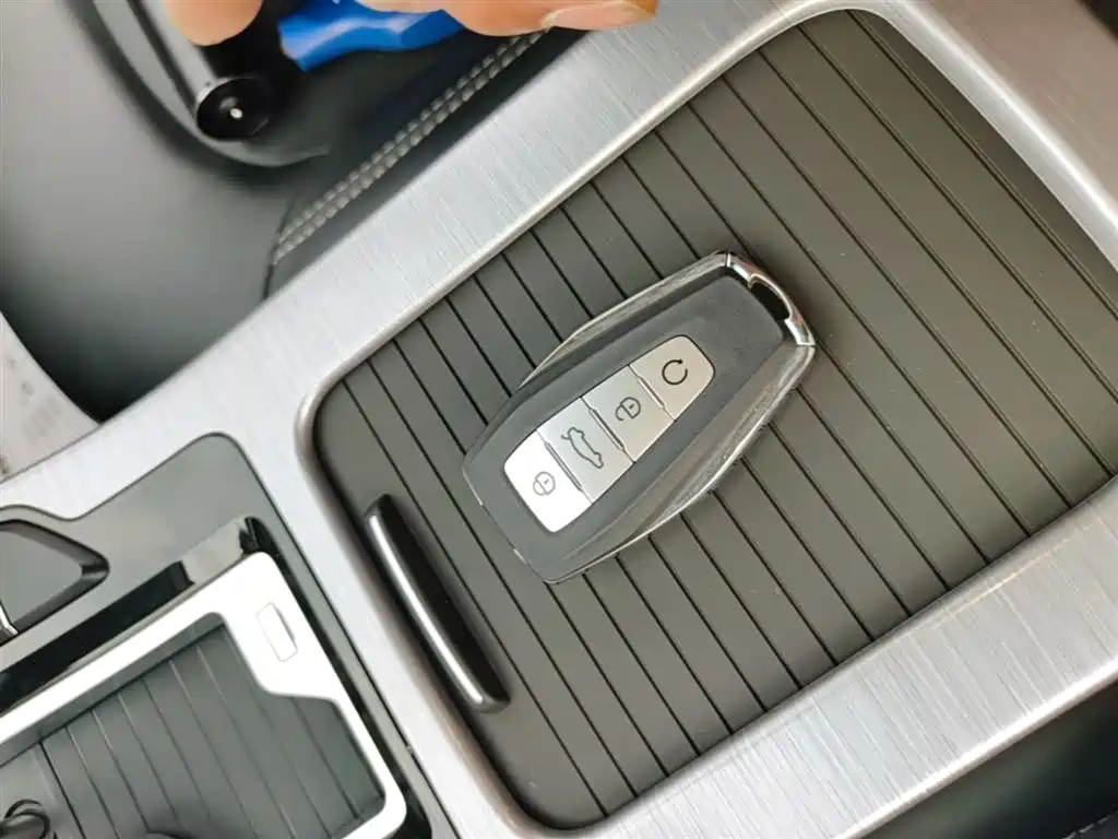 Geely Emgrand GS 2020 — фото 9