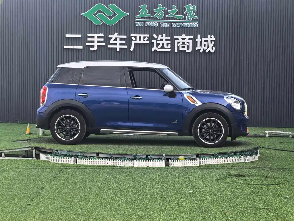 MINI Countryman 2015 — фото 22