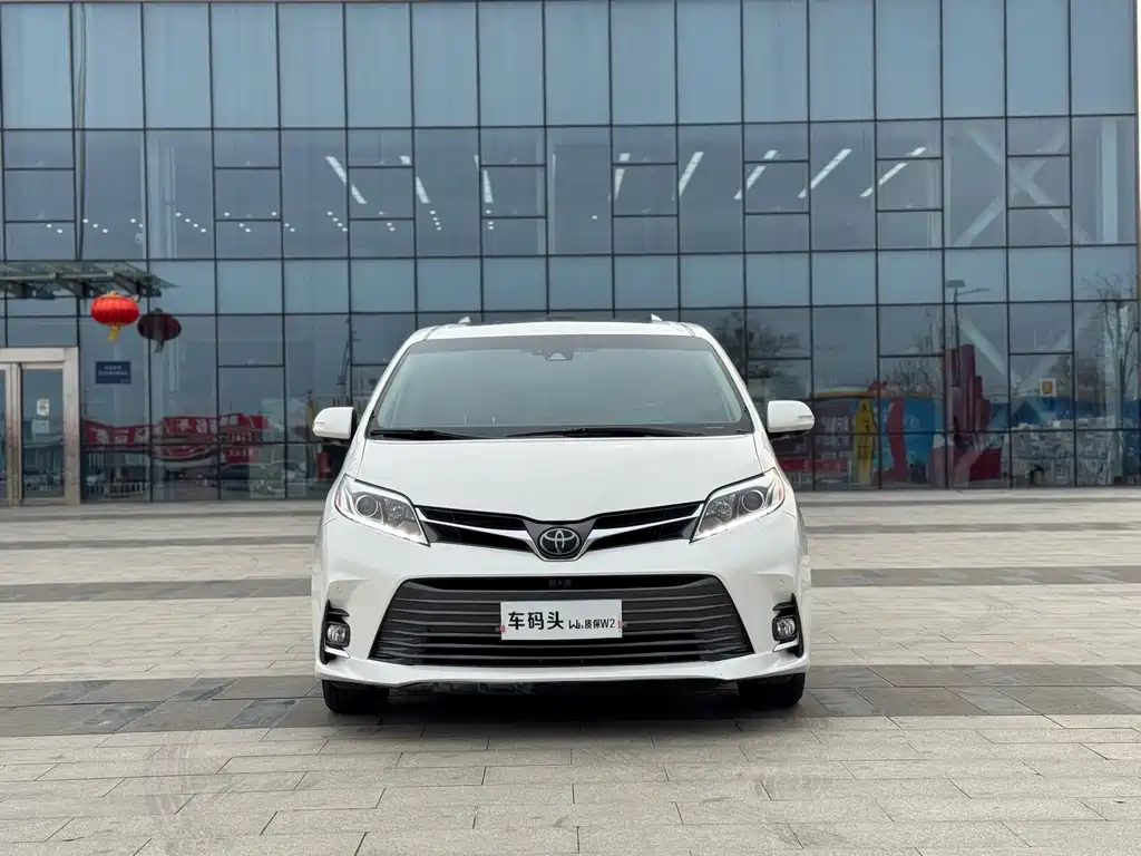 Toyota Sienna 2020 — фото 2