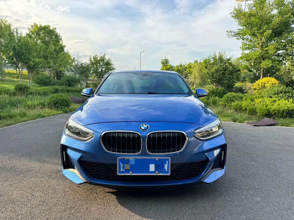 BMW 1 Series 2019 — фото 2