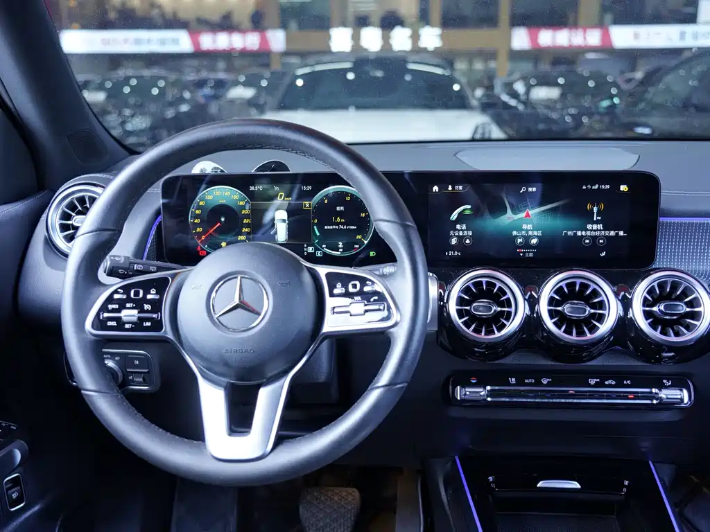 Mercedes-Benz GLB 2021 — фото 11