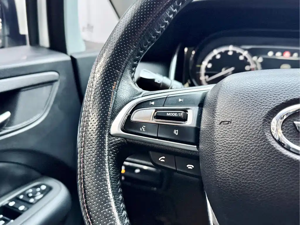 GAC Trumpchi M6 2021 — фото 19