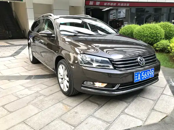 Volkswagen Magotan 2012