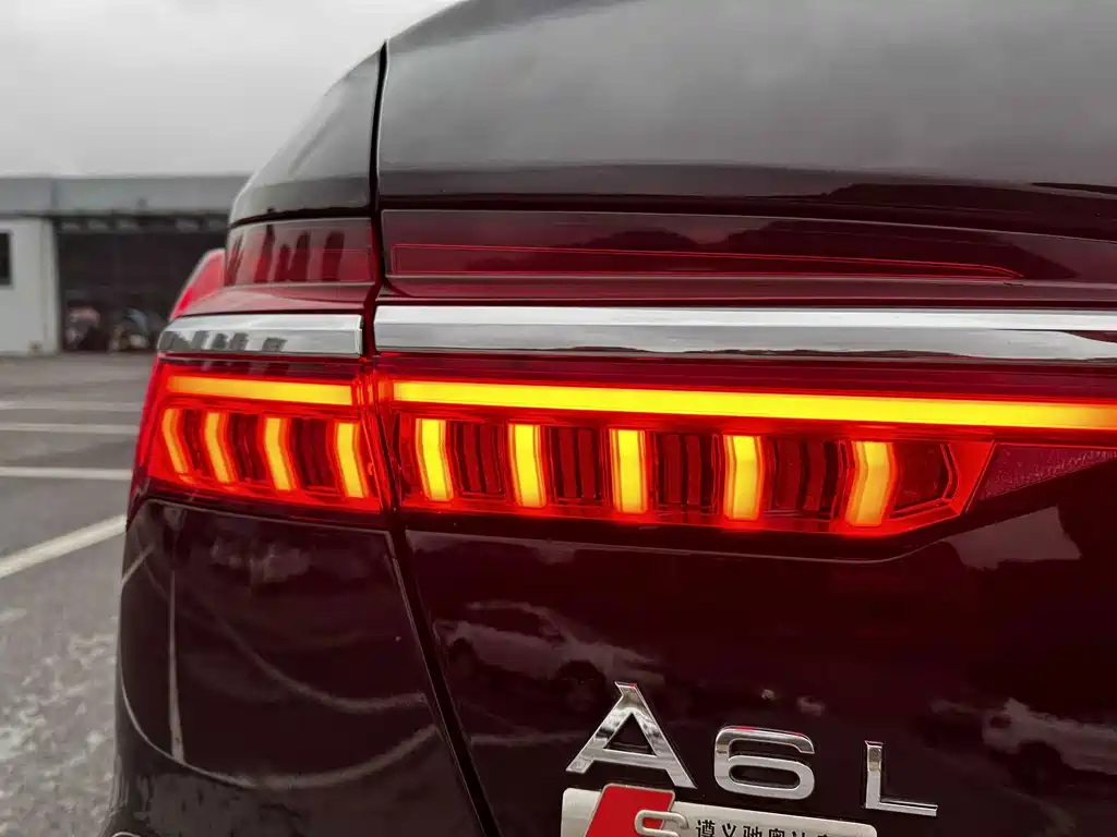 Audi A6L 2022 — фото 16