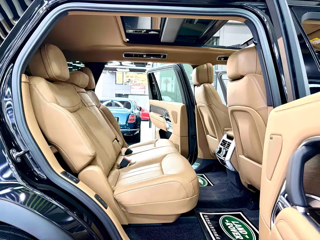 Land Rover Range Rover 2024 — фото 13