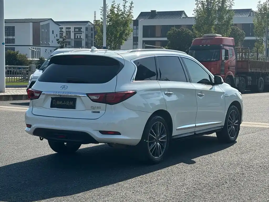 Infiniti QX60 2018 — фото 24