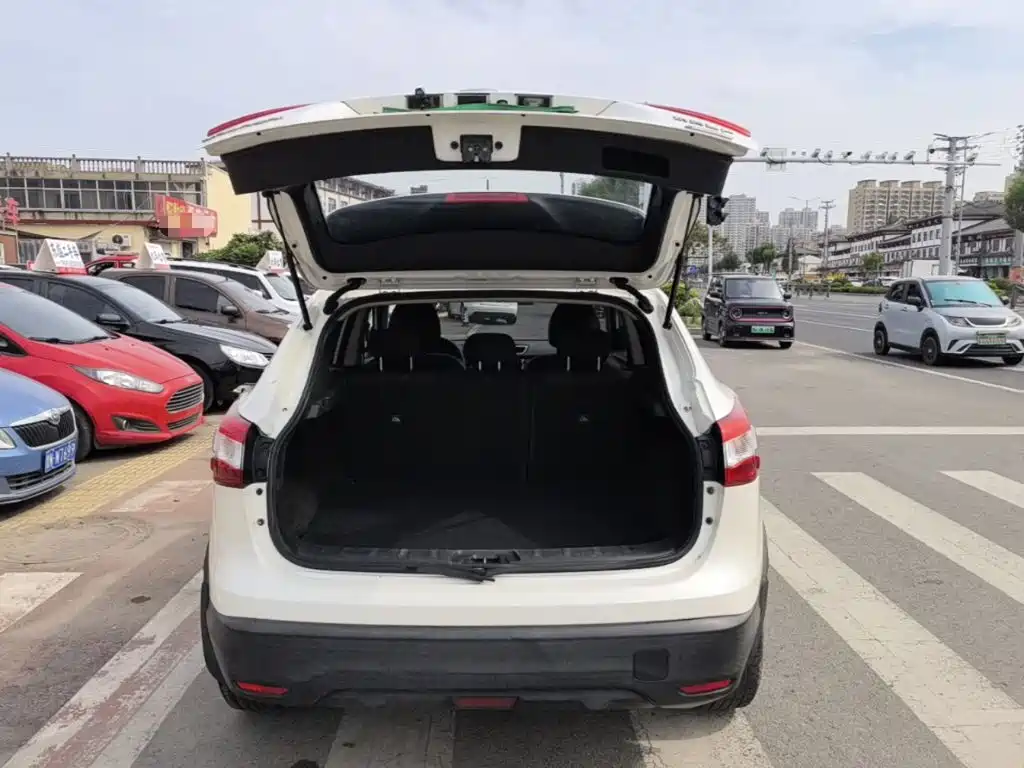 Nissan Qashqai 2017 — фото 15