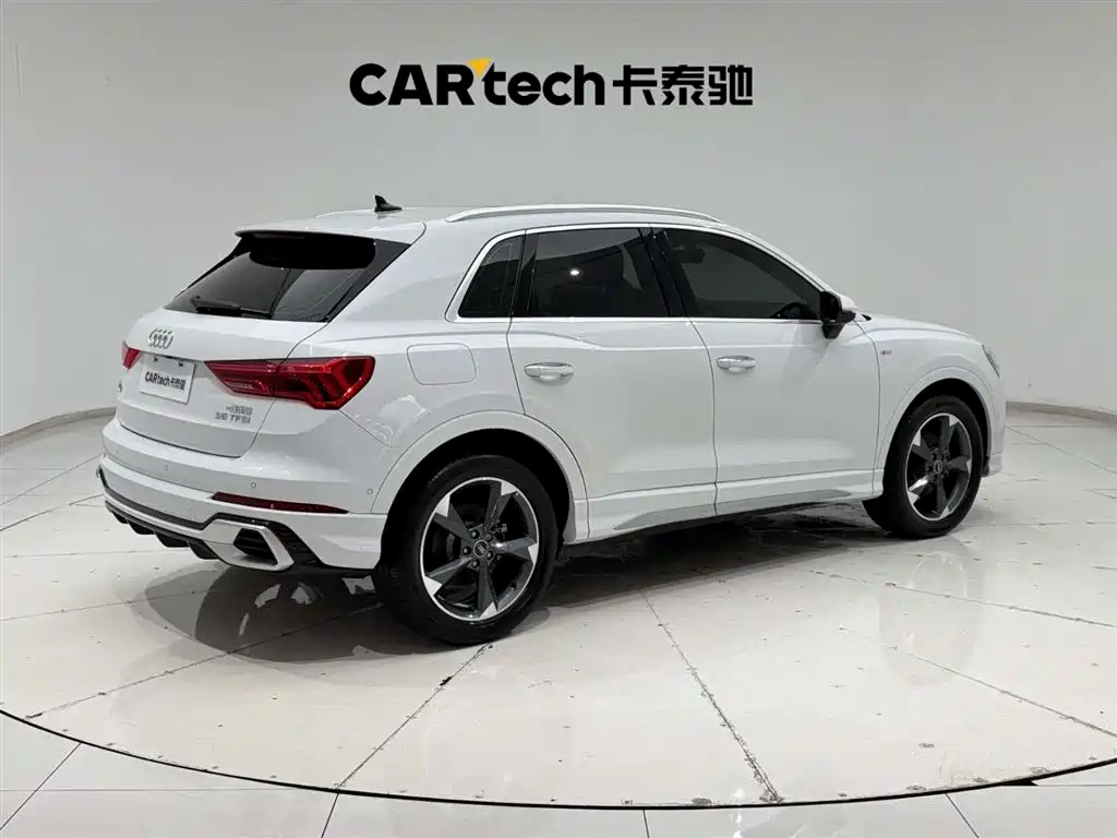 Audi Q3 2024 — фото 11