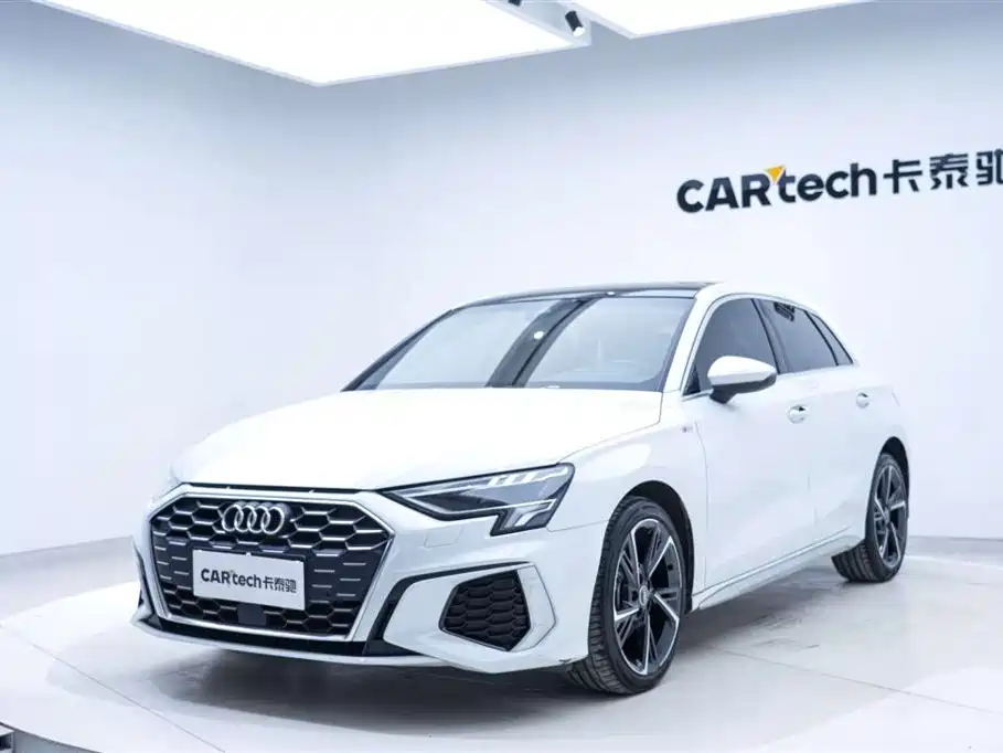 Audi A3 2023 — фото 19