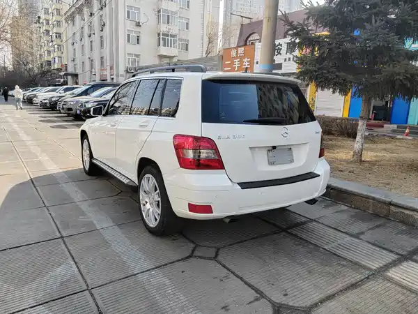Mercedes-Benz GLK-Class 2011