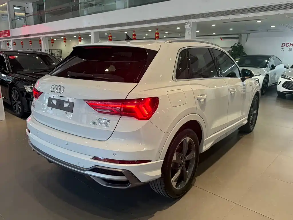 Audi Q3 2022