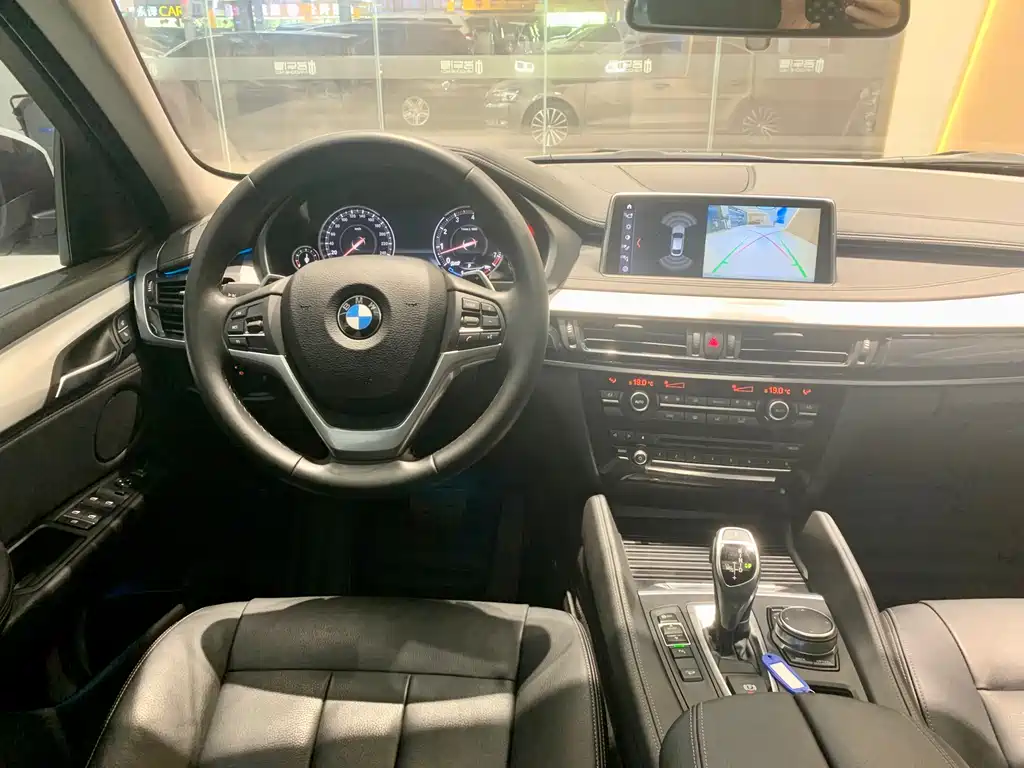 BMW X6 2018 — фото 9