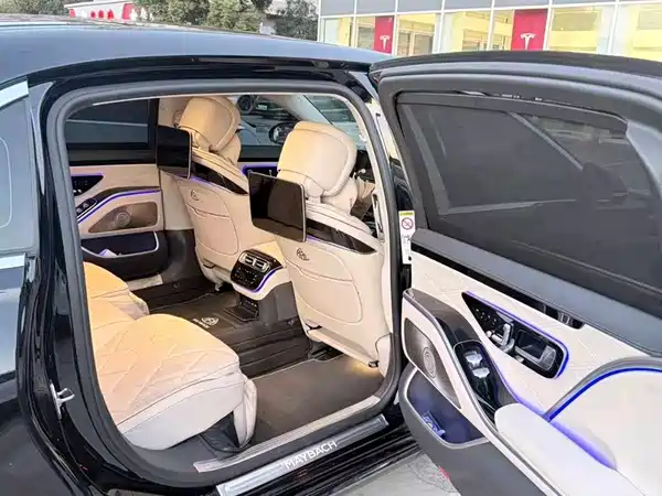 Mercedes-Benz Maybach S-Class 2024