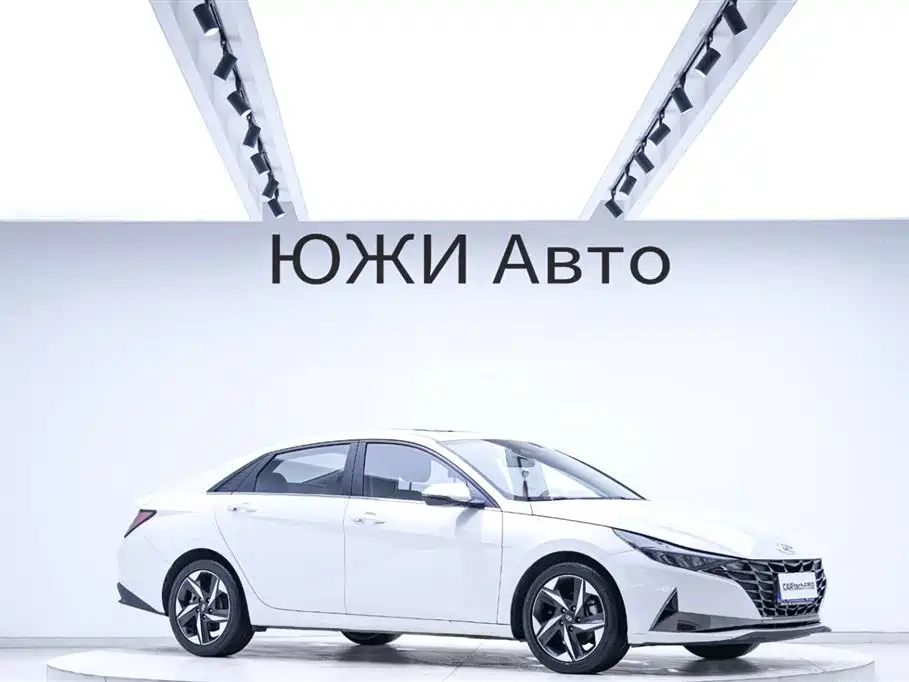 Hyundai Elantra 2023 — фото 6
