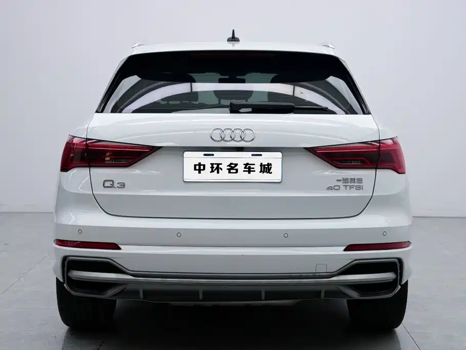 Audi Q3 2020 — фото 16