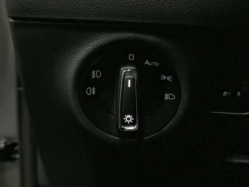 Skoda Karoq 2020 — фото 21