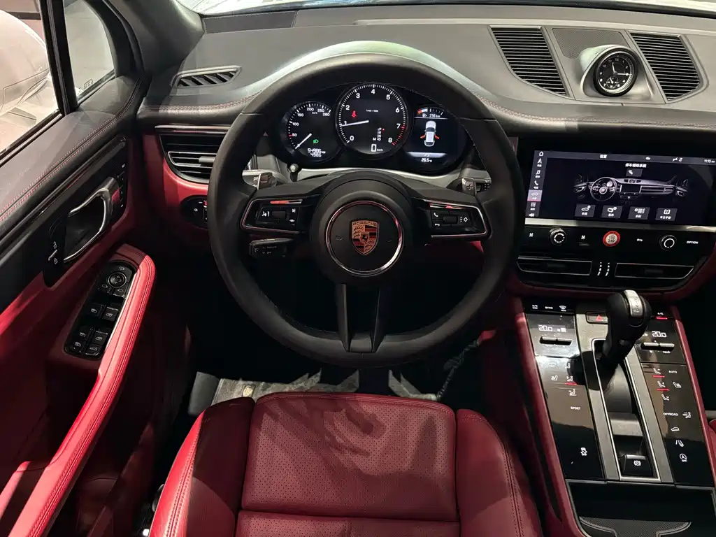 Porsche Macan 2022 — фото 14