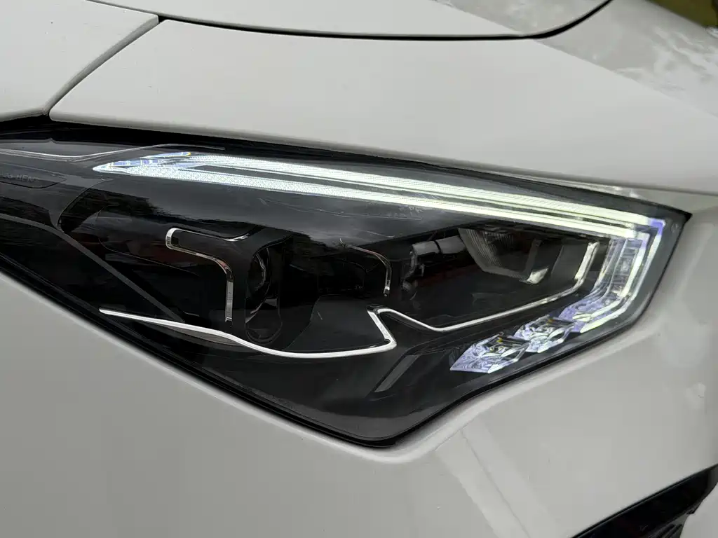 Mercedes-Benz CLA AMG 2024 — фото 7