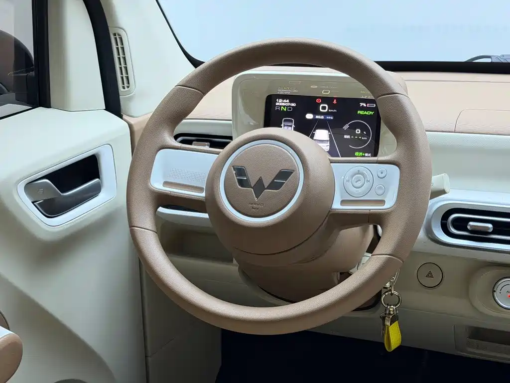 Wuling Hongguang MINIEV 2024 — фото 11