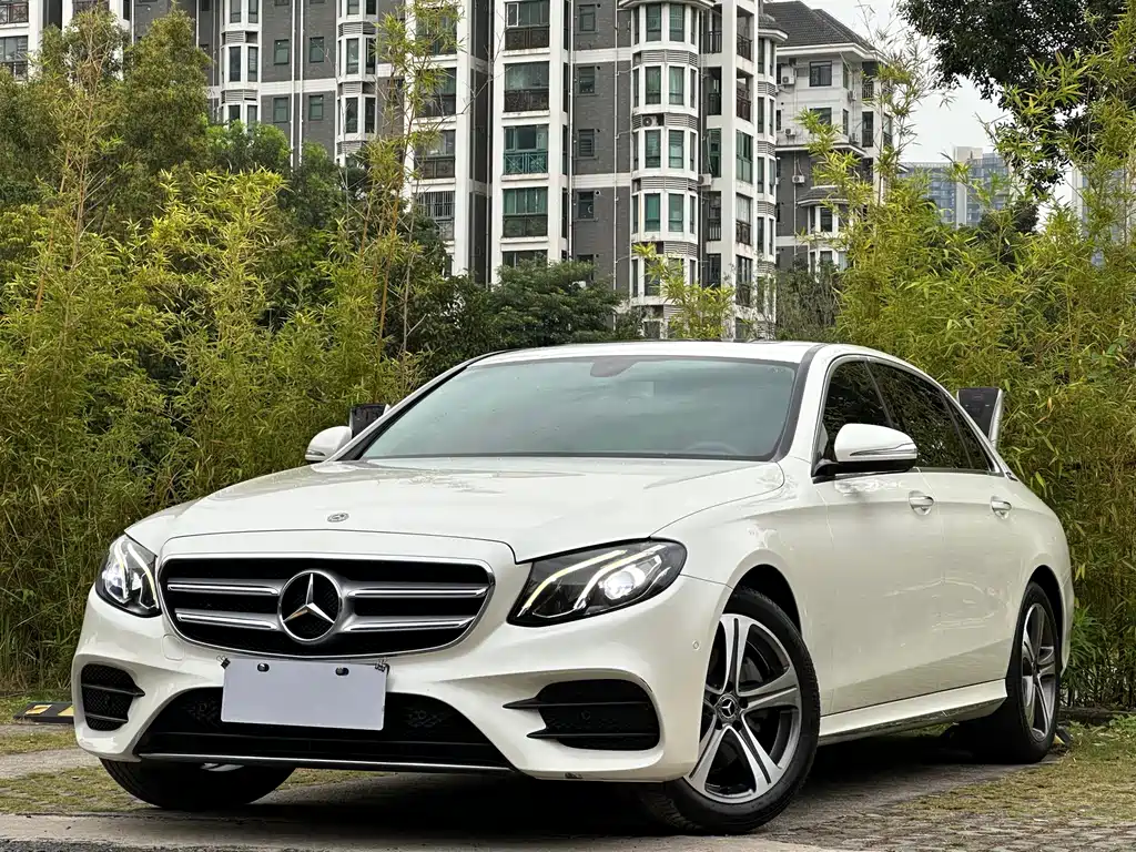 Mercedes-Benz E-Class 2018 — фото 1