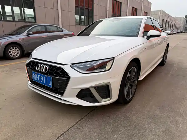 Audi A4L 2021