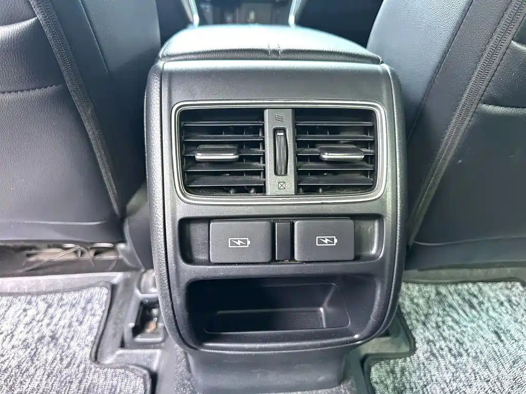 Honda Accord 2023 — фото 12