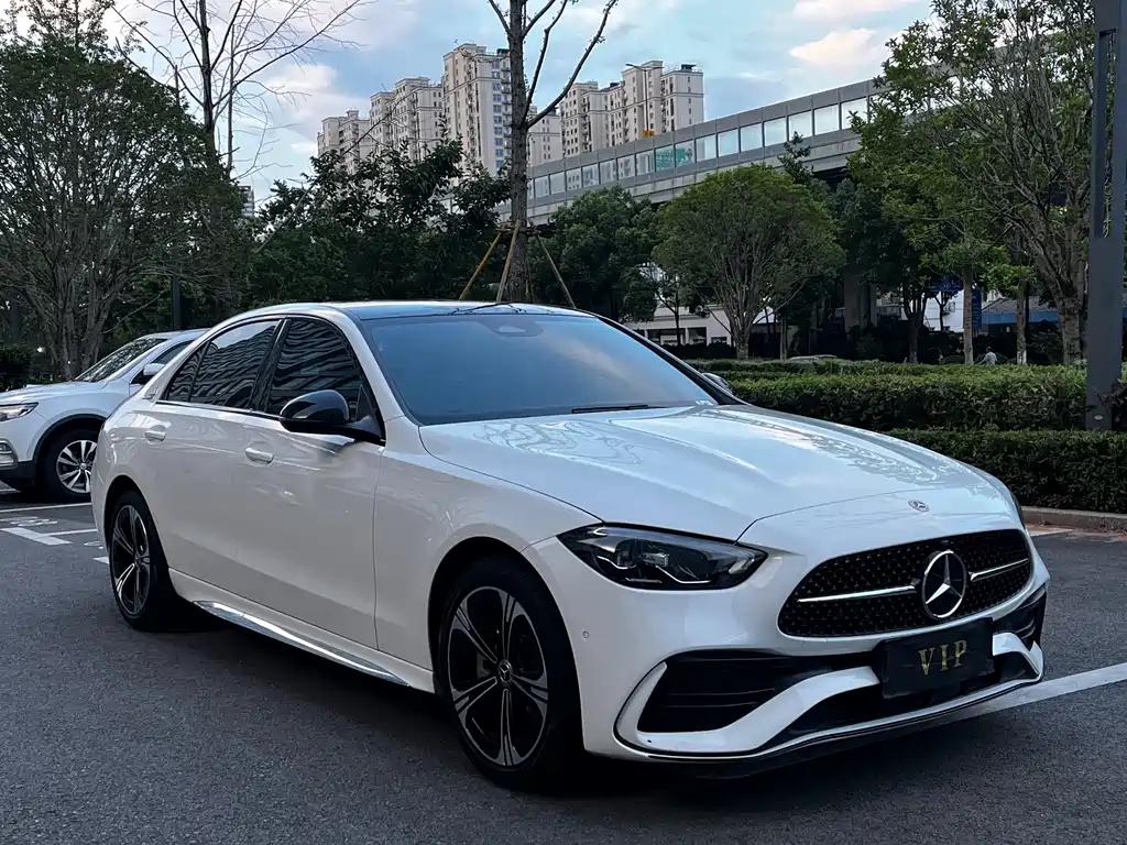 Mercedes-Benz C-Class 2022