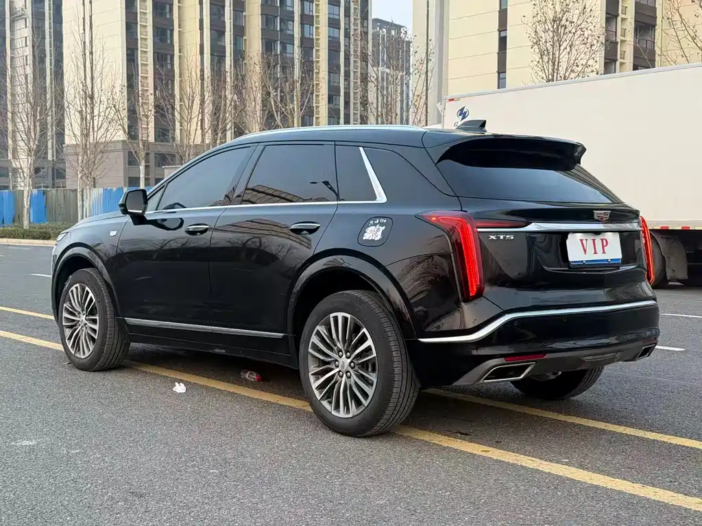 Cadillac XT5 2025 — фото 7