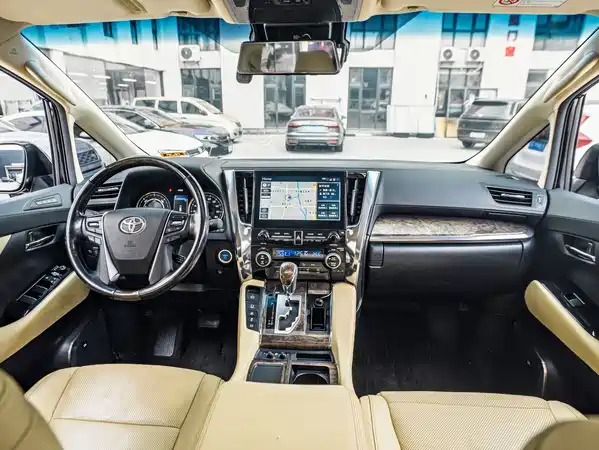 Toyota Vellfire 2021