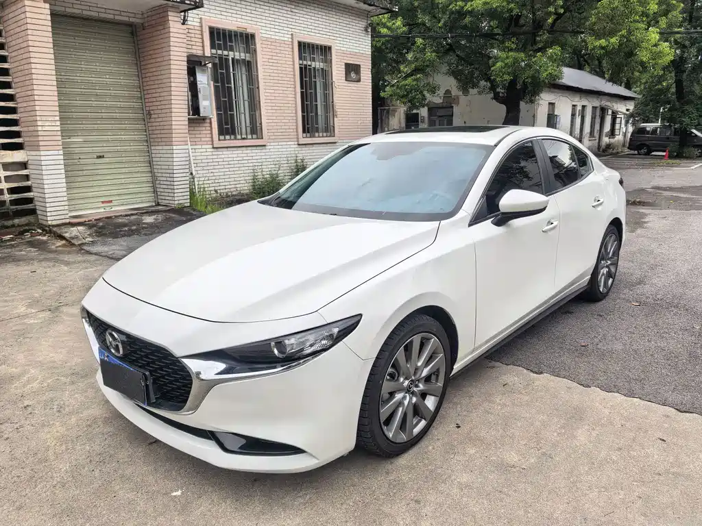Mazda 3 Axela 2023