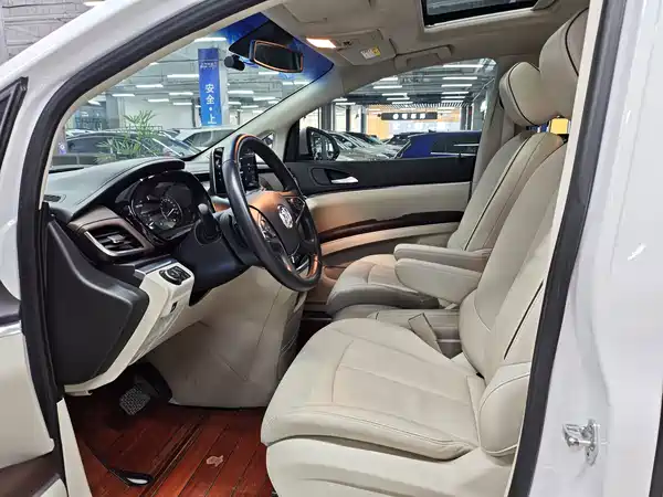 Buick GL8 2021
