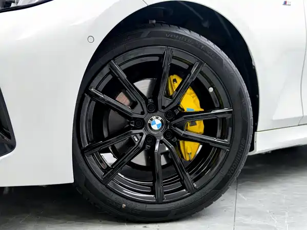 BMW 3 Series 2024