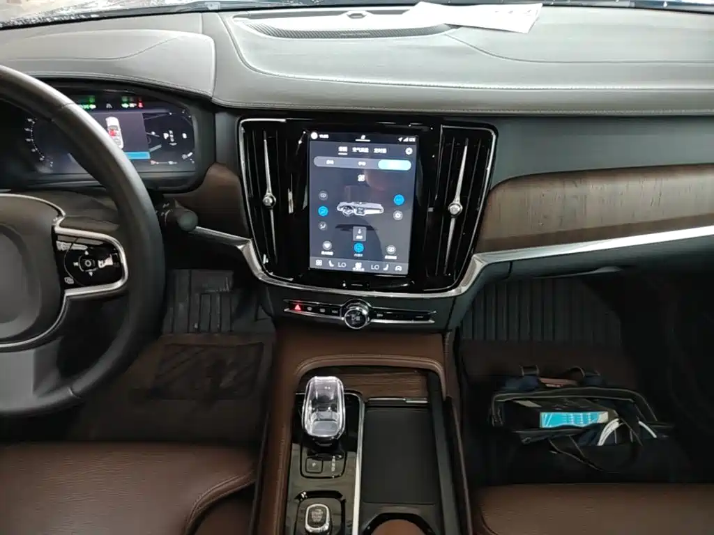 Volvo S90 2023 — фото 13