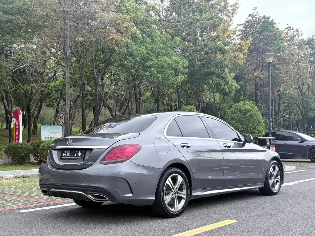 Mercedes-Benz C-Class 2018 — фото 11