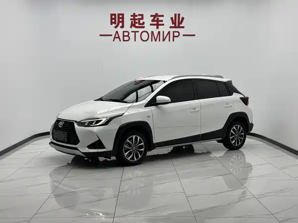 Toyota Yaris L 2022