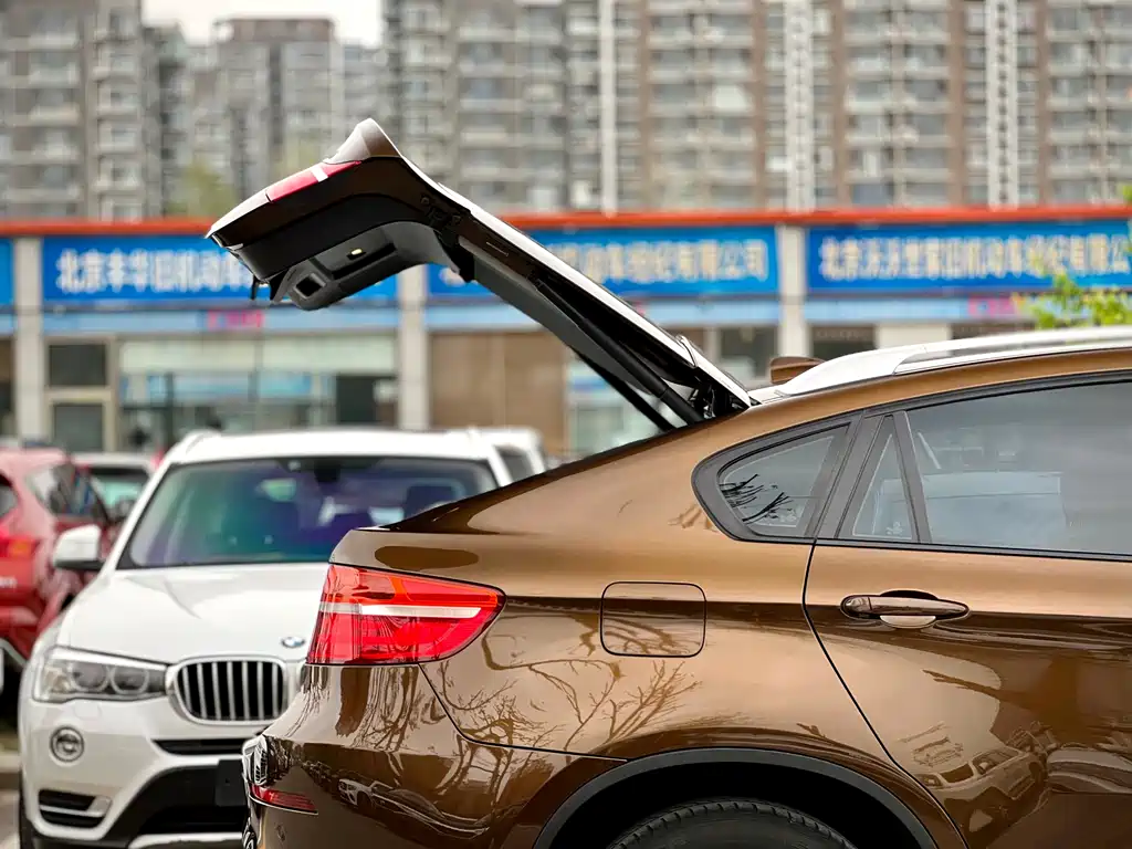 BMW X6 2014 — фото 38
