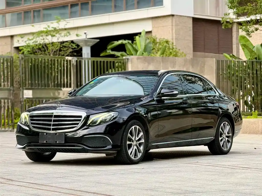 Mercedes-Benz E-Class 2016 — фото 1