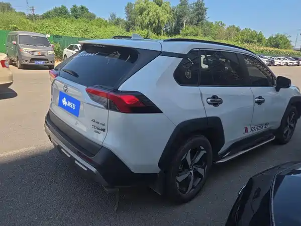 Toyota RAV4 2023