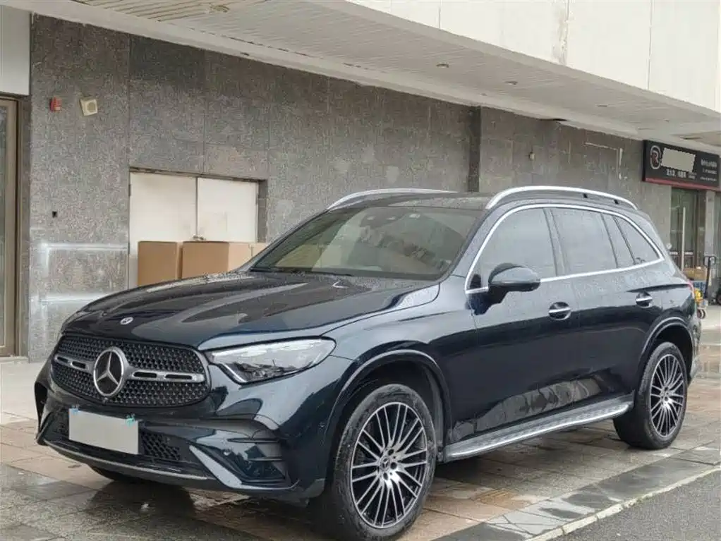 Mercedes-Benz GLC 2023 — фото 1