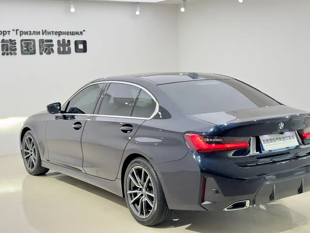 BMW 3 Series 2023