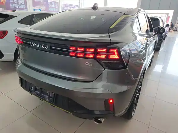 Lynk & Co 05 2022