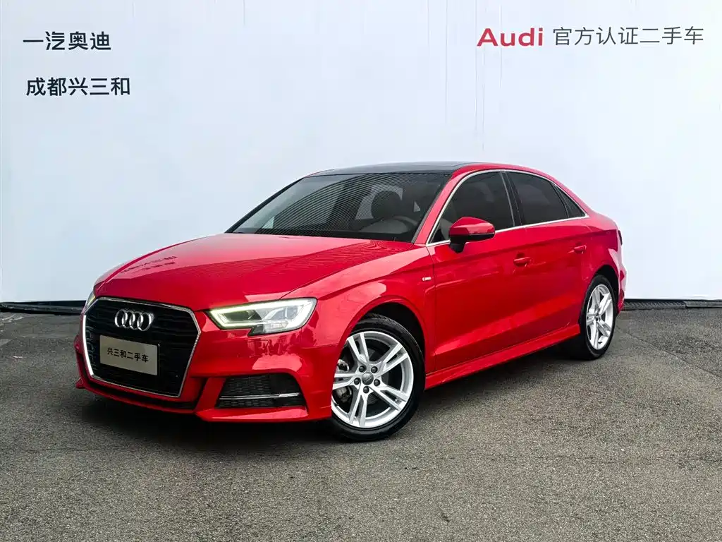 Audi A3 2019 — фото 1