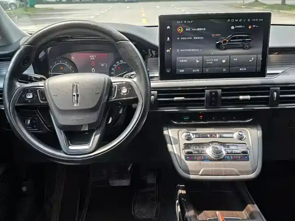 Lincoln Corsair 2021